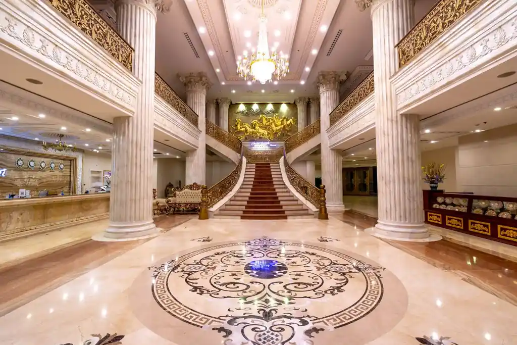 Lumenrestro Lounge interior