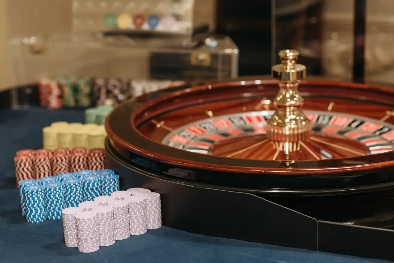 Casino floor at Lumenrestro Lounge