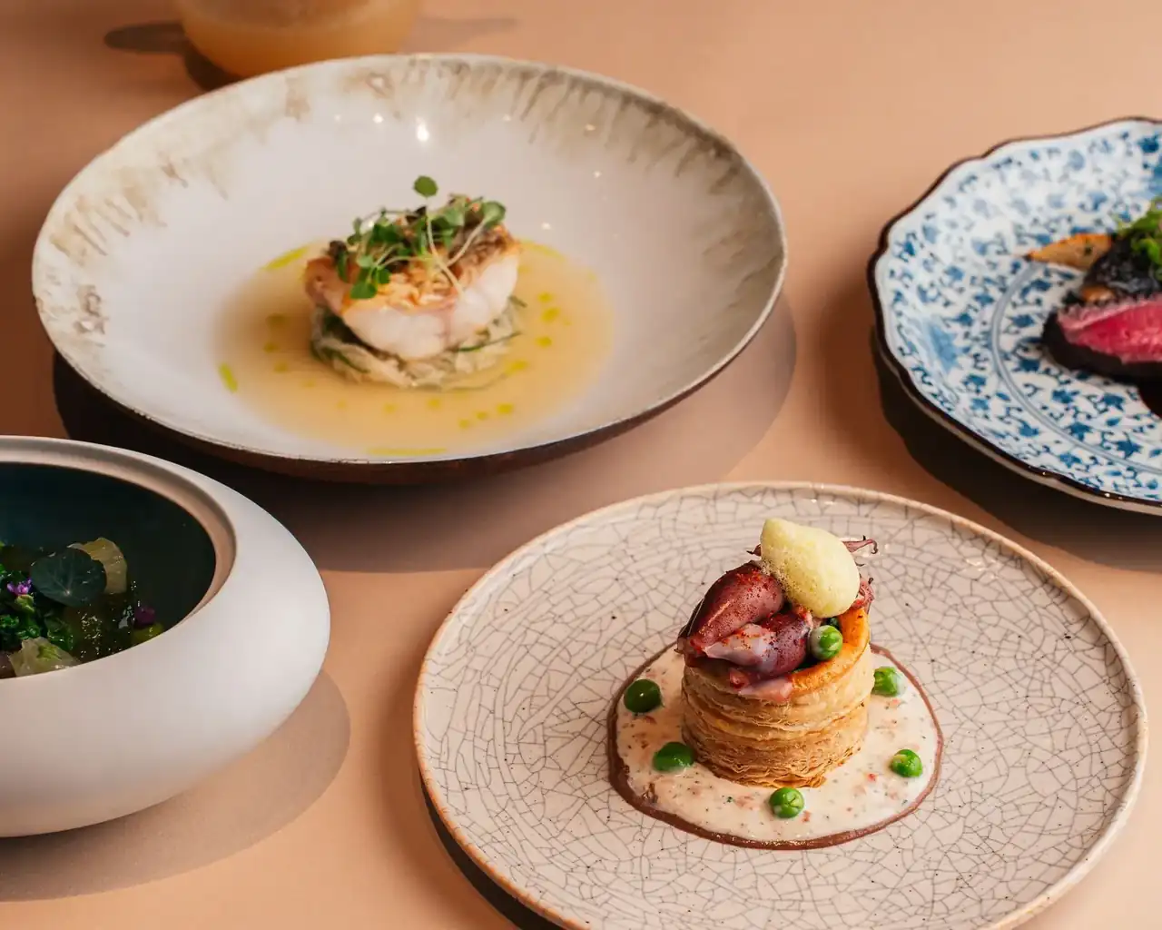 Fine dining at Lumenrestro Lounge